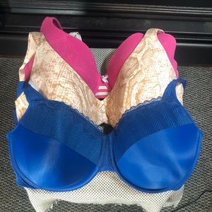 Bali 44DD, Ambrielle 42 DD, Cacique 42DD - lot of 3 underwire EUC pre owned bras